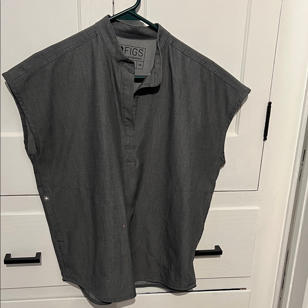 Figs scrub top size XS